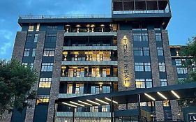 The Lineal Luxury Apartments - Managed By Airscape